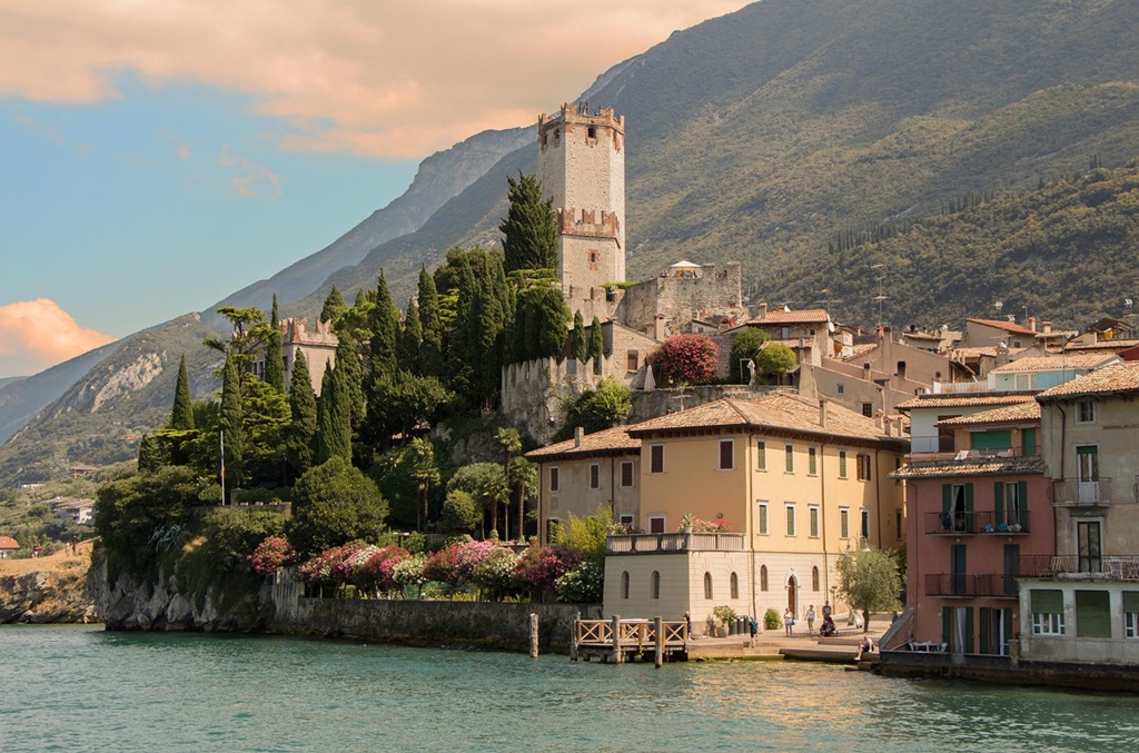 hotel sul lago di garda